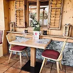 Lainbach In Waengle Hotell *