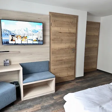 Lainbach In Waengle فندق *