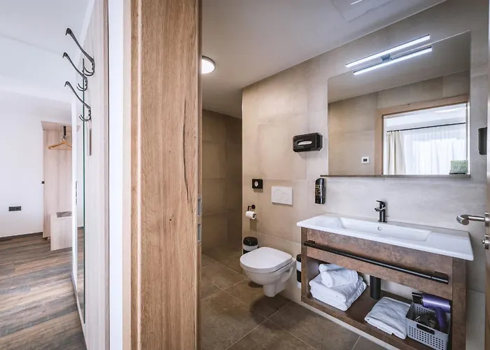 Hotel Lainbach In Waengle *