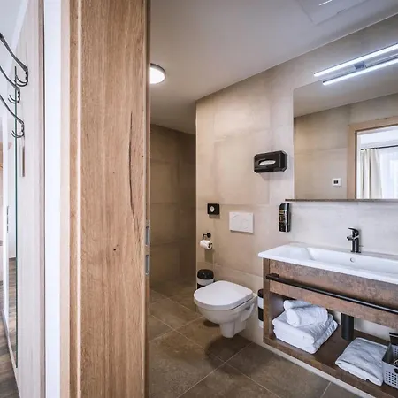 Hotel Lainbach In Waengle *